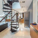 Magnificent Two-story Loft Lägenhet *