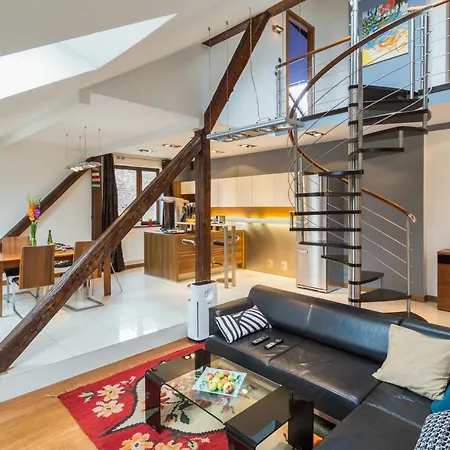 Lägenhet Magnificent Two-story Loft